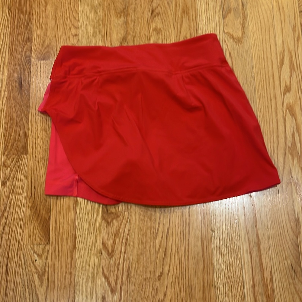 Lululemon skort - Picture 3 of 3